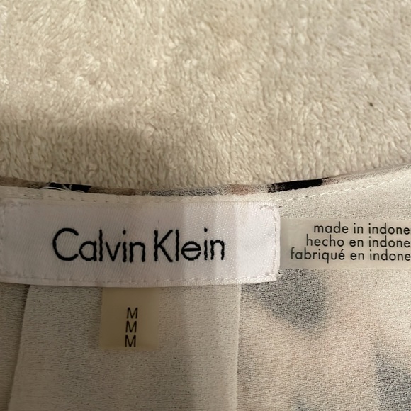 Calvin Klein Blouse - Picture 6 of 8